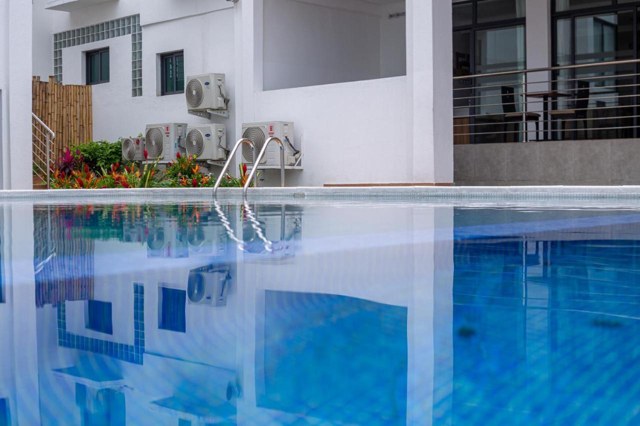 Robert'S Hotel Abidjan Eksteriør bilde