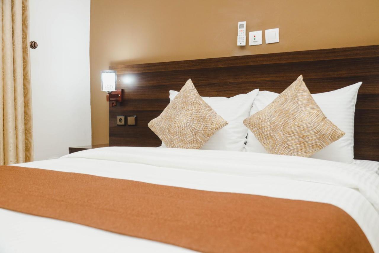 Robert'S Hotel Abidjan Eksteriør bilde